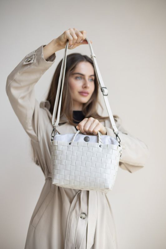 Handed By Dash Handbag Pale Grey